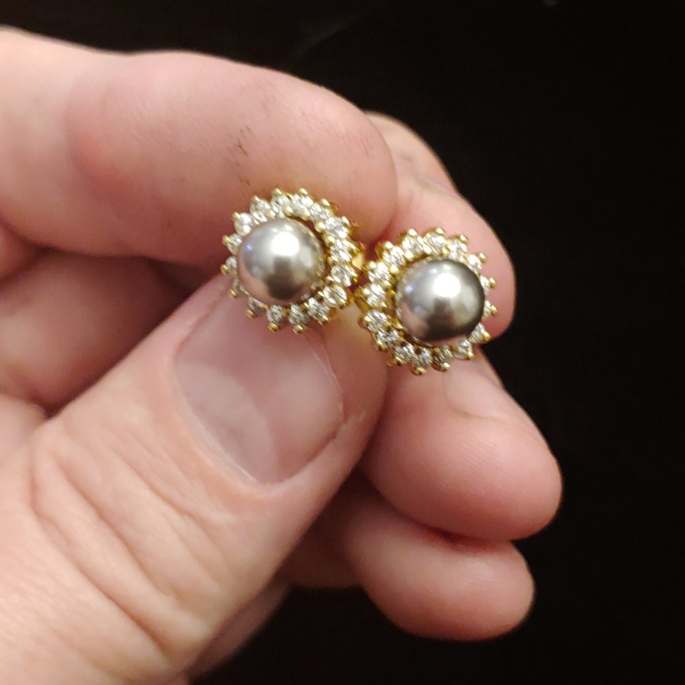 Silver pearl, halo earrings